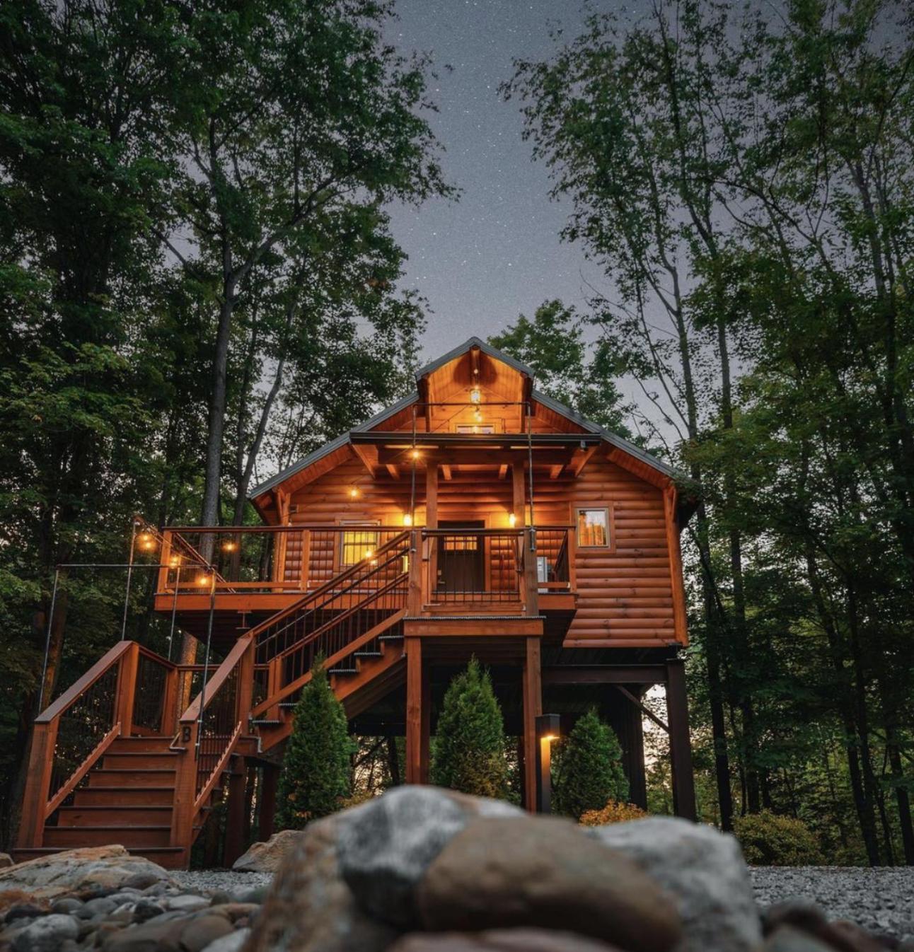 מילסבורג Cricket Hill Treehouse B By Amish Country Lodging מראה חיצוני תמונה